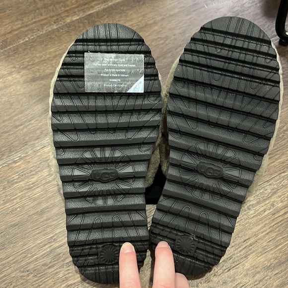 NEW Ugg Super Fluff Slipper - Size 5 - Olive Green - Picture 6 of 8